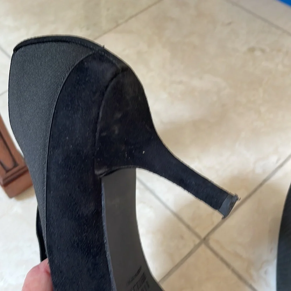 STUART WEITZMAN - BLACK SUEDE BOOTIE - Picture 8 of 11